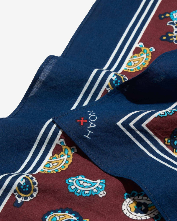 Noah - Paisley Bandana - Detail