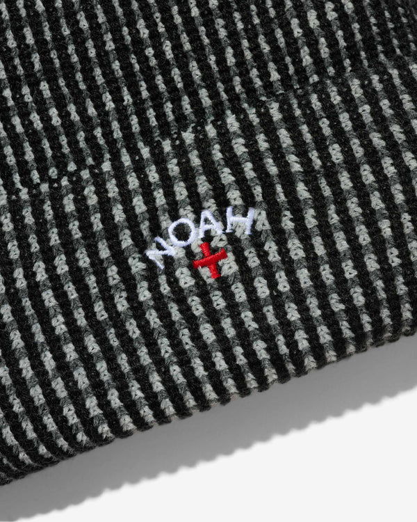 Noah - Tri-Color Beanie - Detail
