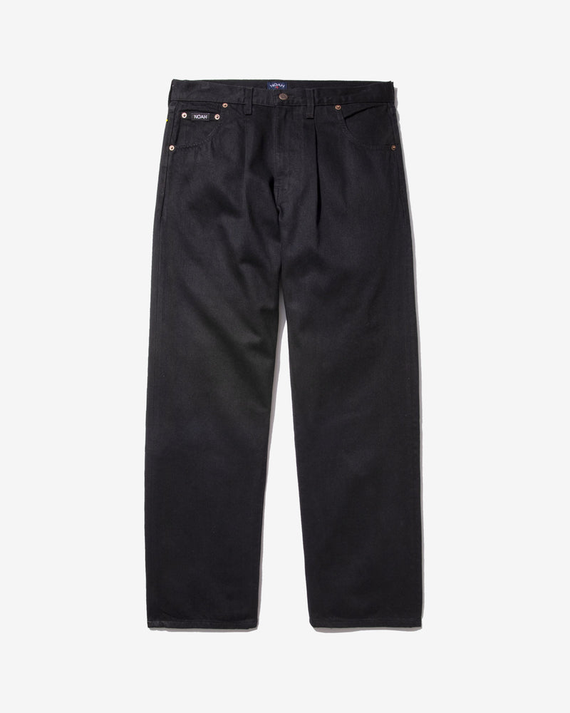Pleated Jeans